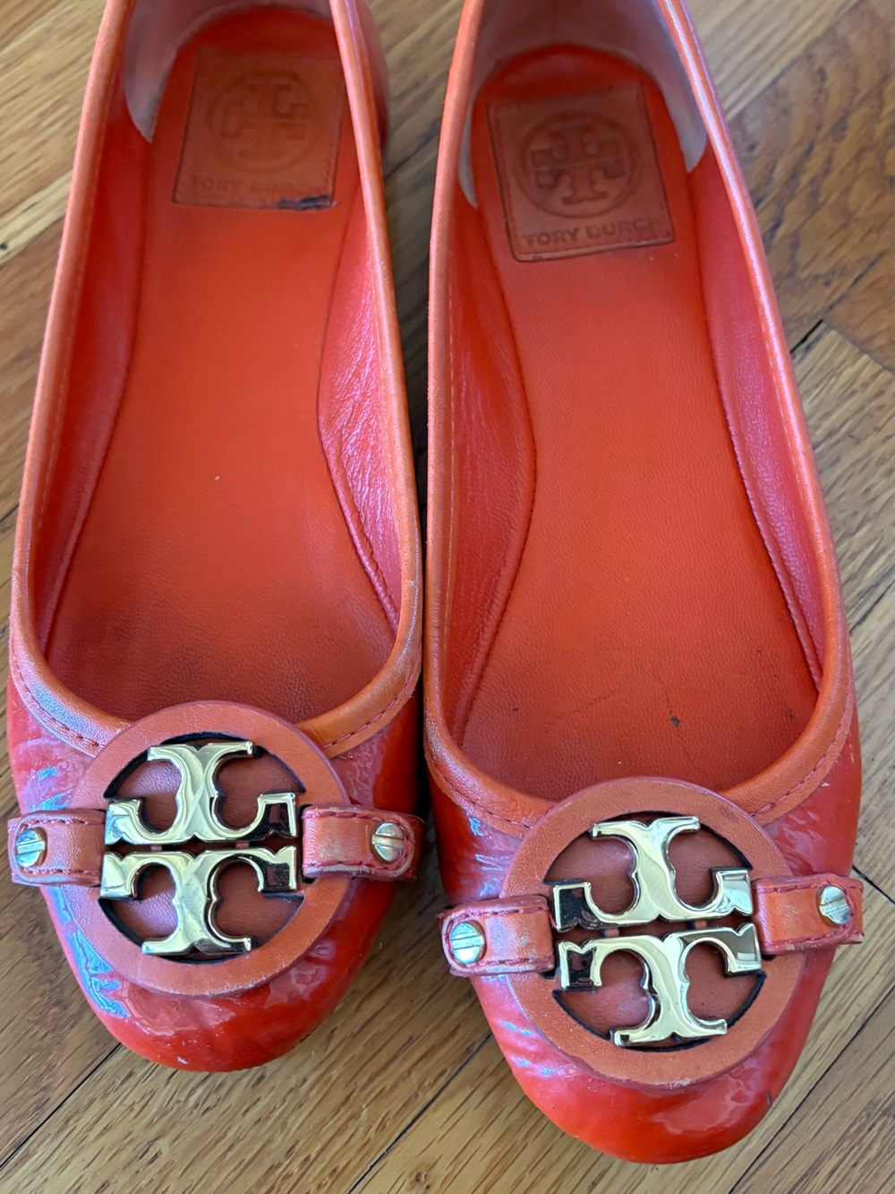 Tory Burch Women's Orange Logo Ballet Flats. Size 6